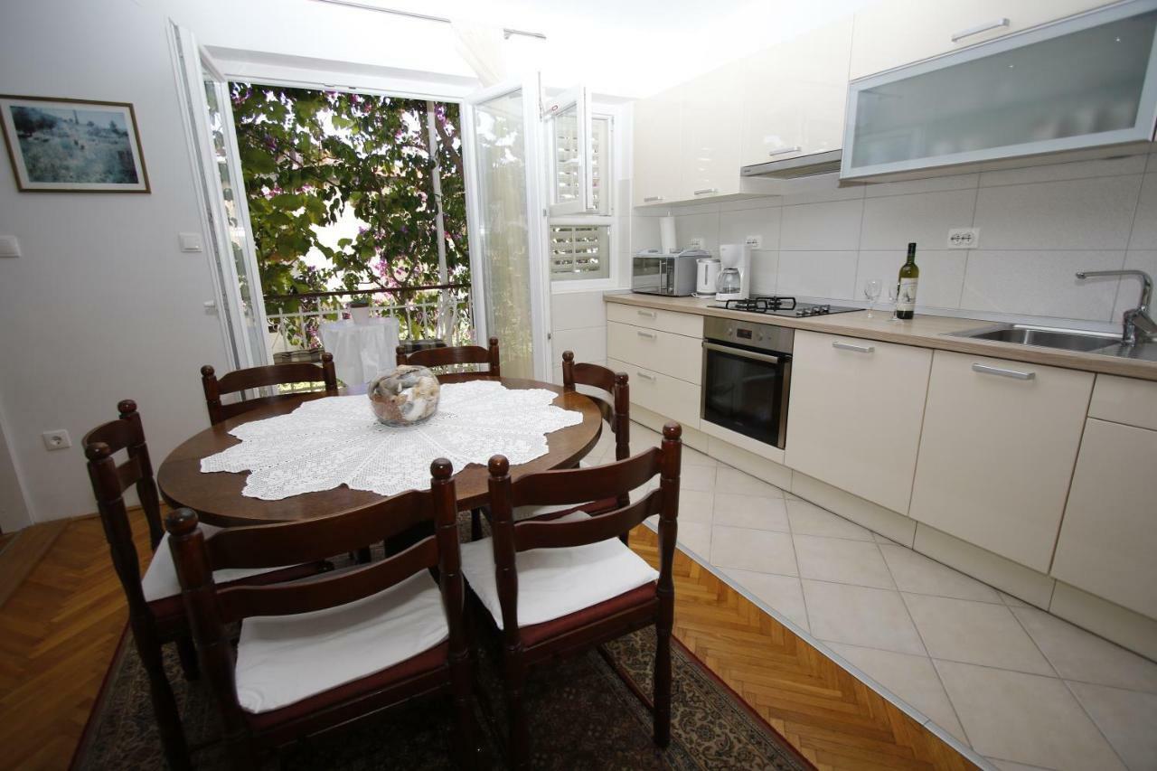 Villa Grozdic Макарска Екстериор снимка