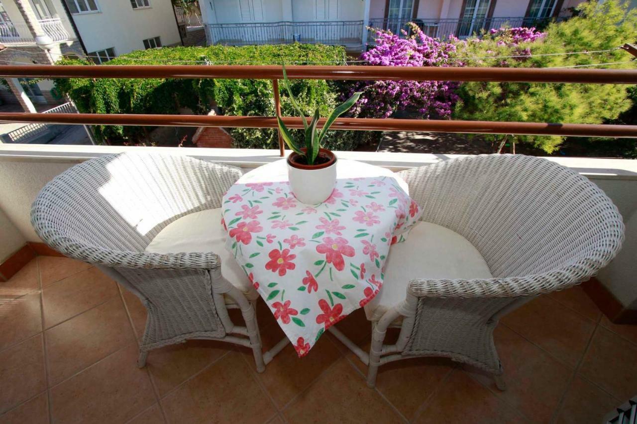 Villa Grozdic Макарска Екстериор снимка
